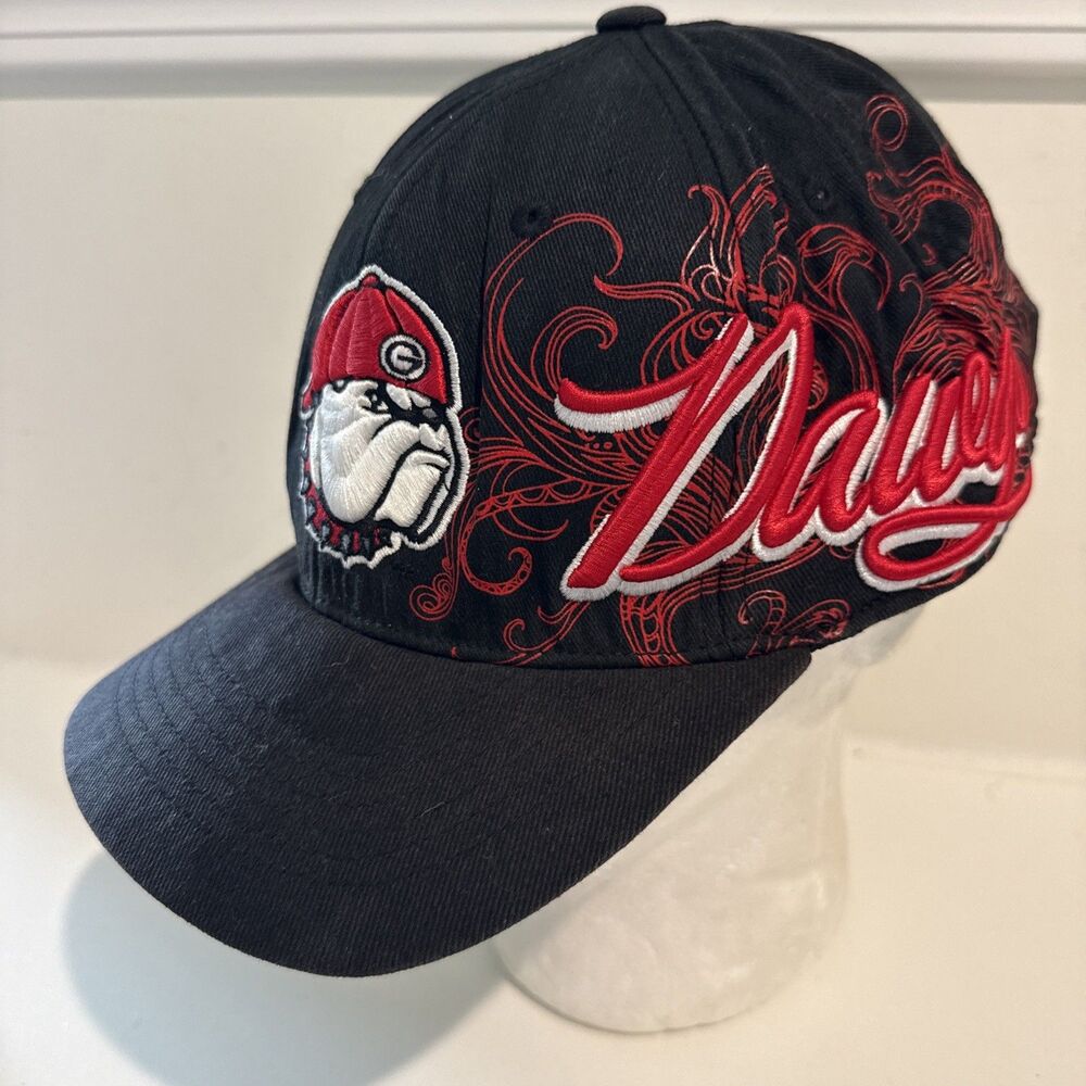 Top Of The World University Of Georgia UGA Bulldogs M/L Fitted Hat FLAWS